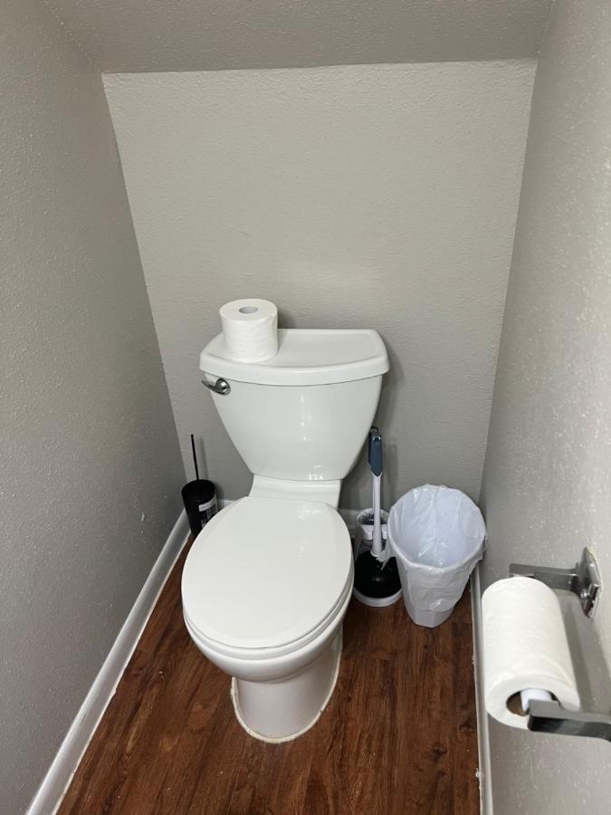Lovely 1-Bedroom Townhome With Nice Amenities Χιούστον Εξωτερικό φωτογραφία